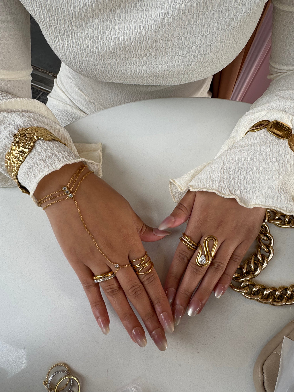 Three Zircon Hand Chain