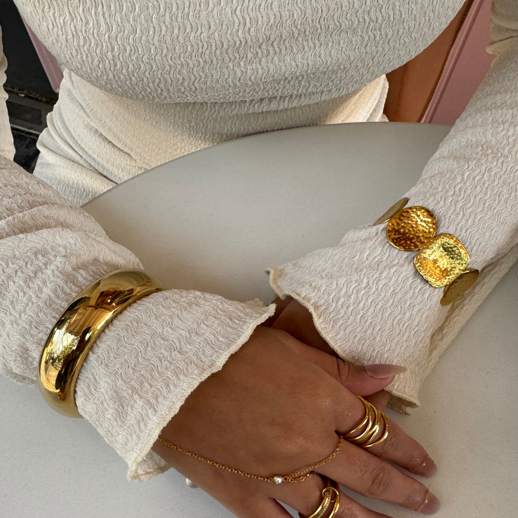 Squared bangle