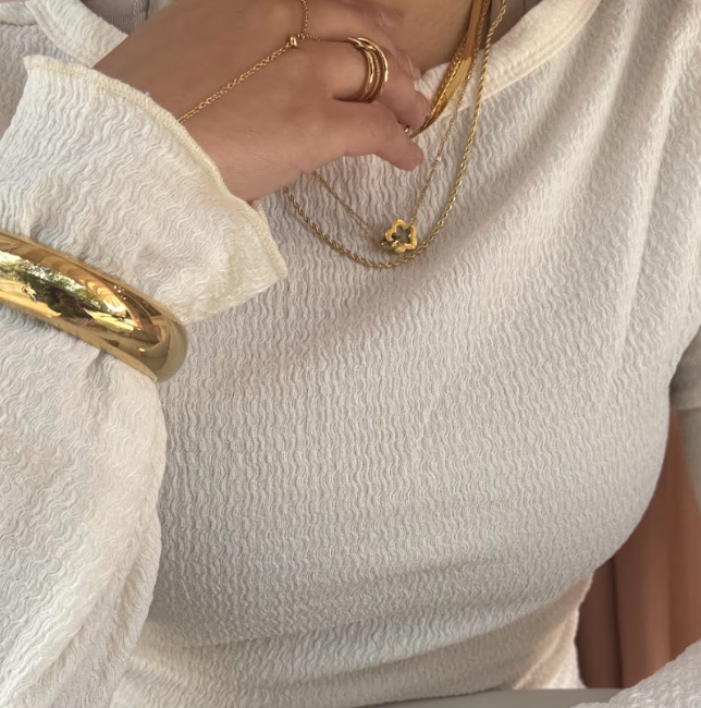 Flower cali necklace