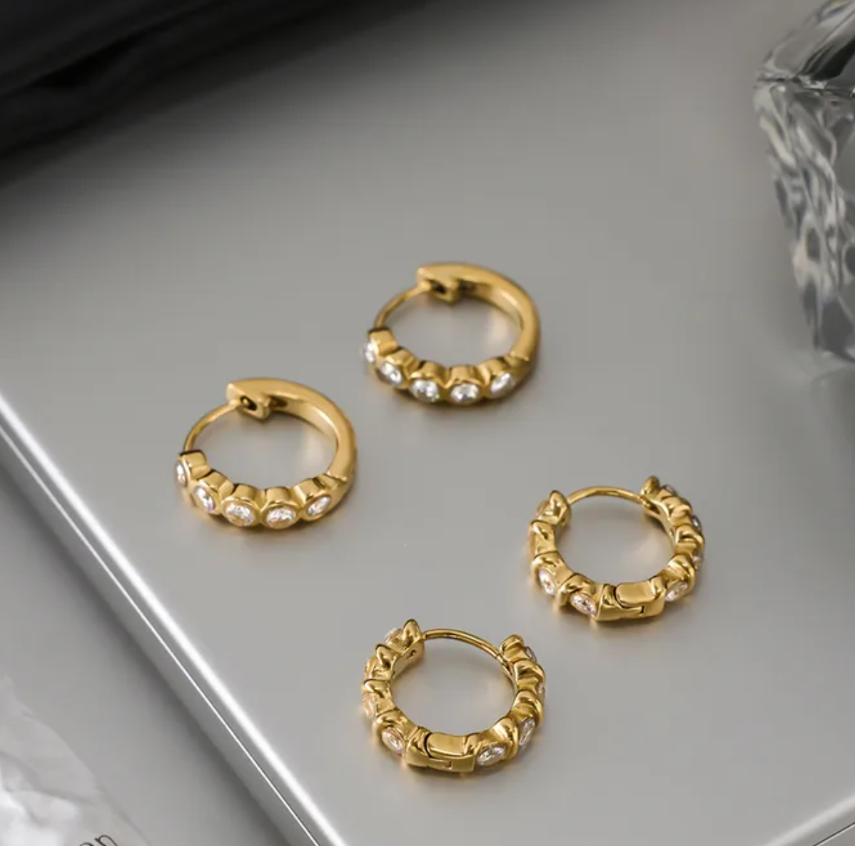 Zircon hoops