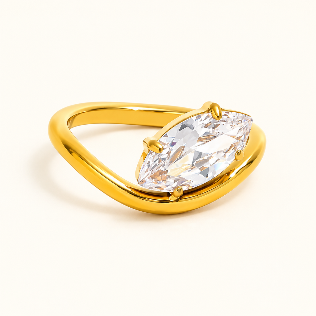 Noir Ring – gold marquise gemstone ring