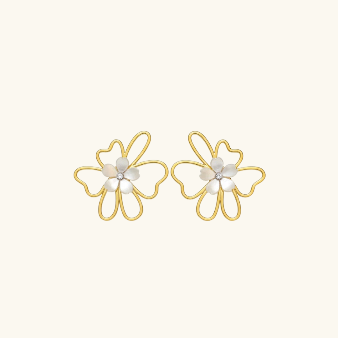 Dahlia studs
