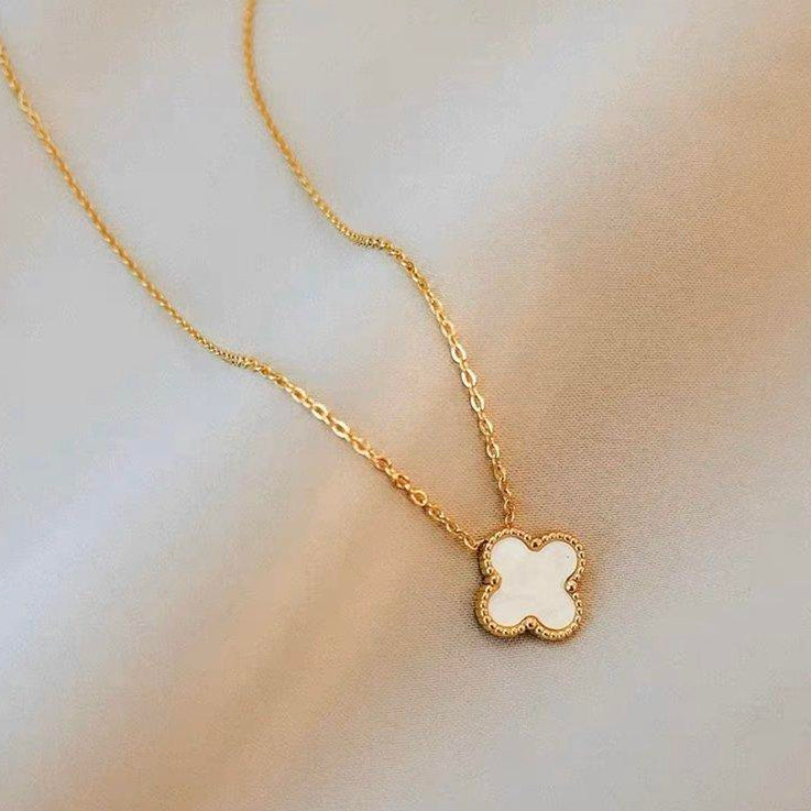 Clover Necklace-White